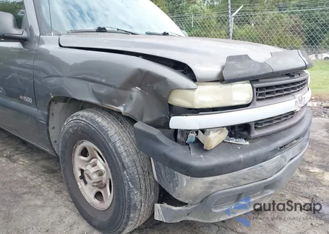 2000 Chevrolet Silverado 1500 z USA, uszkodzony, nr VIN 2GCEC19W3Y1132597